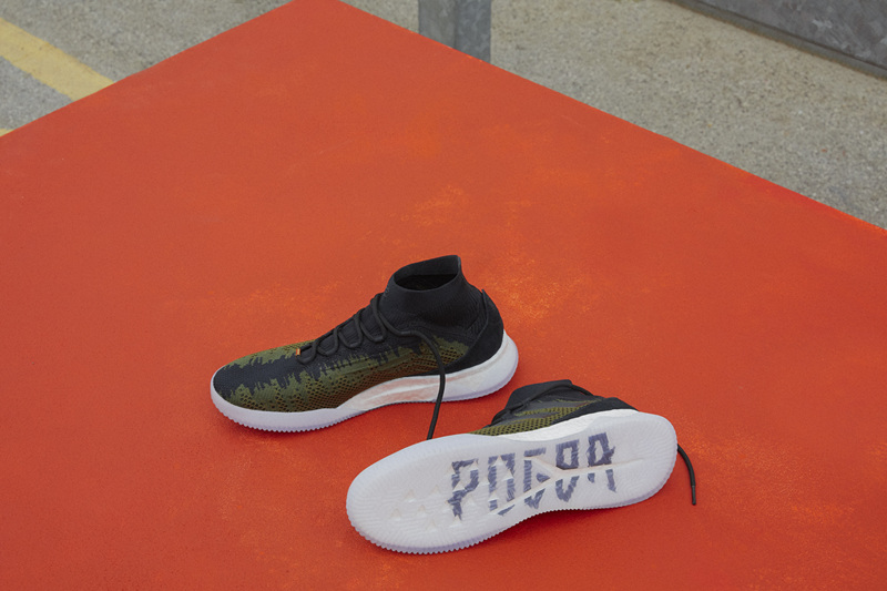 博格巴上脚球鞋,博格巴新红球鞋