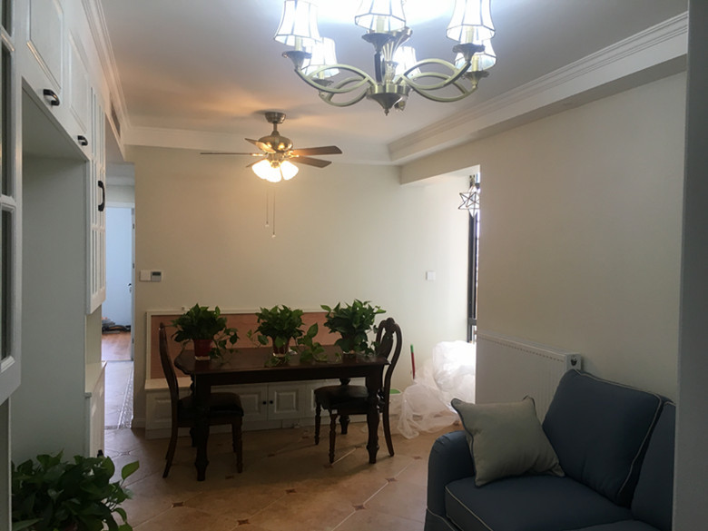 85平米简约装修效果图,90平简美风格装修效果图