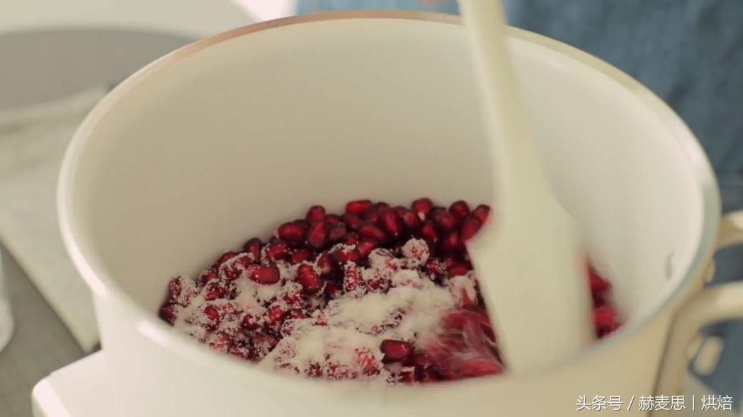 红丝绒咸奶油芝士蛋糕,漂亮又美味的红丝绒芝士蛋糕