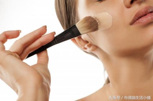 化妆用bb霜还是cc霜,化妆用bb霜还是粉饼好