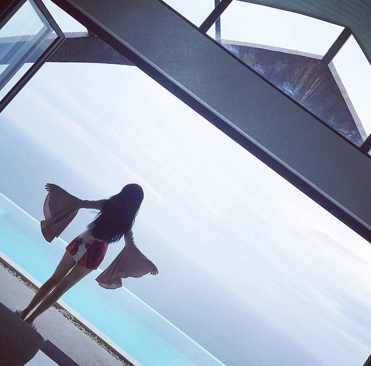 梅西c罗老婆合照,c罗与梅西的女人