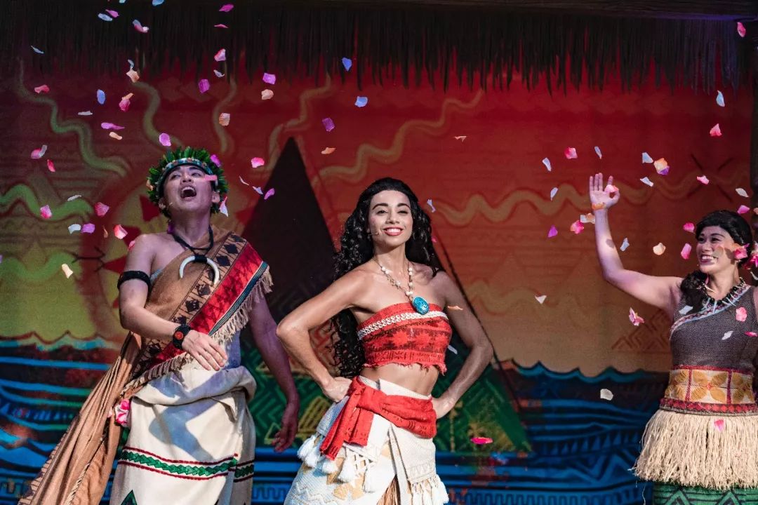 小小布历险记,香港迪士尼小小世界游记