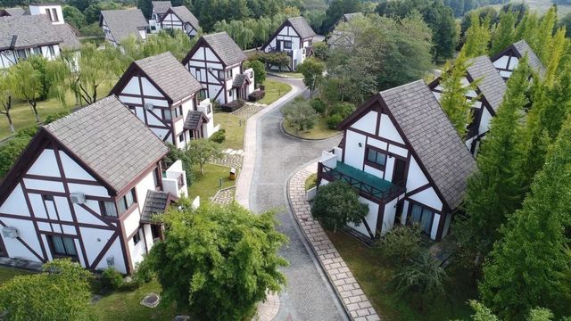 探秘2500亩魔都后花园!欧式别墅独栋、宠物乐园、动物农场高尔夫