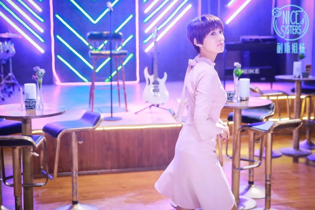 乐享经纪丨气质女生王蕊变身耐斯老板，霸气燃情为新时代女性代言