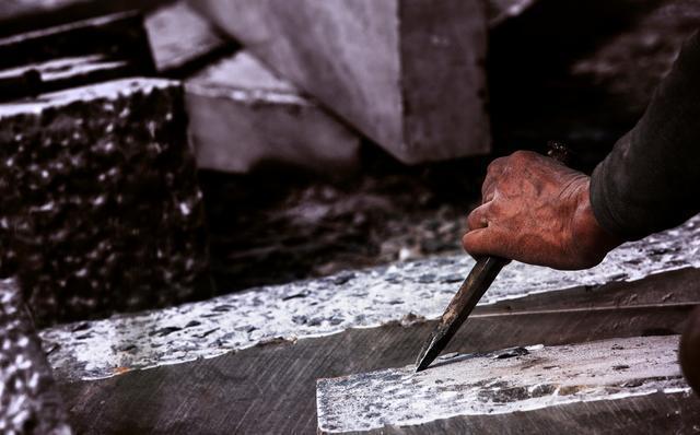 坐咩给“五华阿哥五华阿哥硬打硬”?