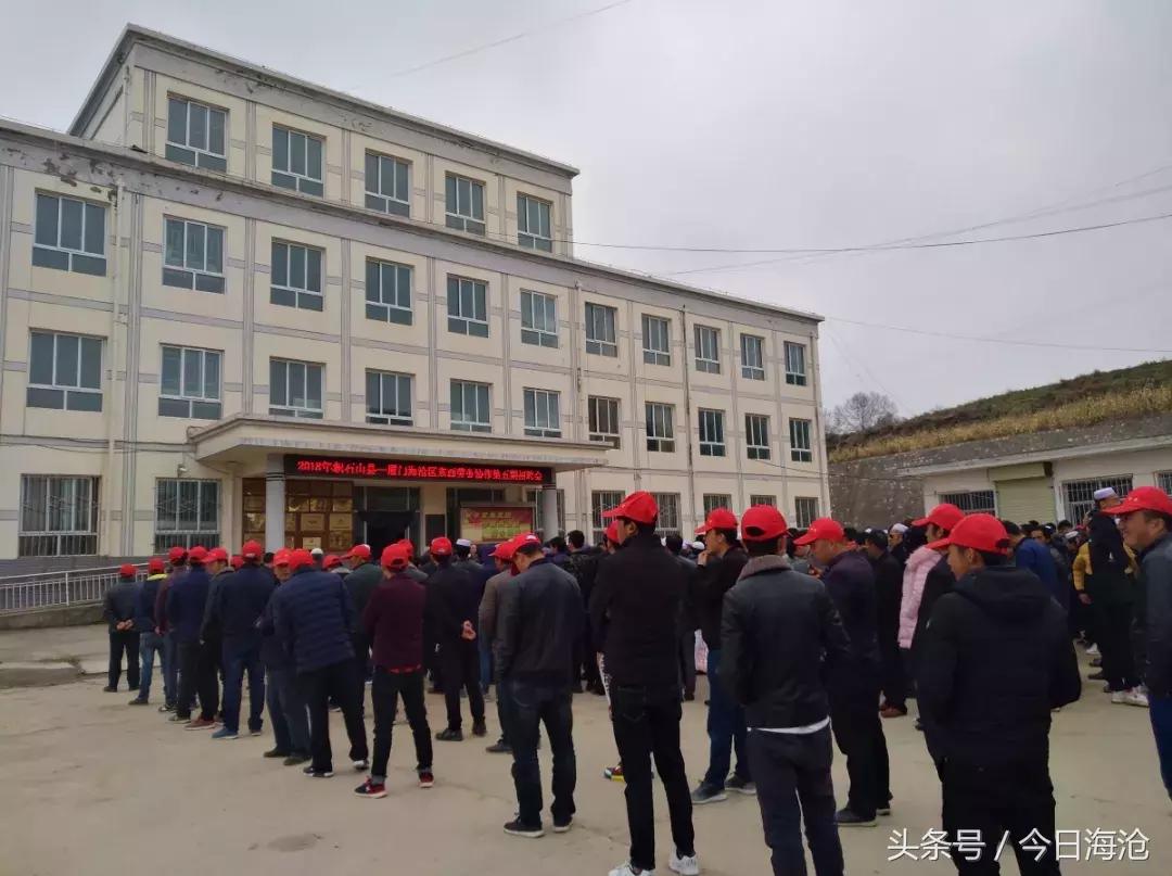 月入上万的贫困小伙子,在贫困县年收入20万是什么水平