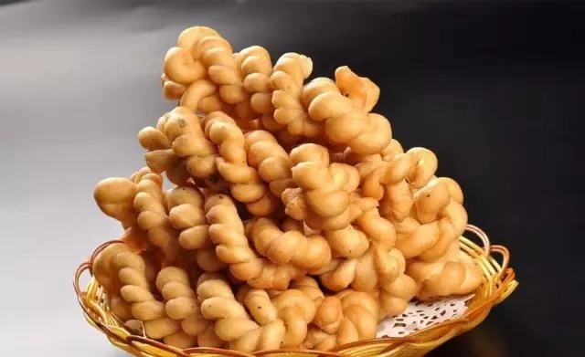 儿童最喜欢吃的麻花,适合宝宝吃的无盐小麻花