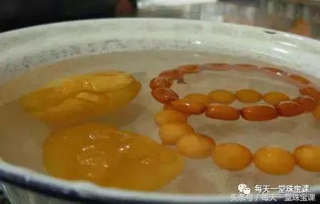 蜜蜡的真实事件,蜜蜡的六大造假手段