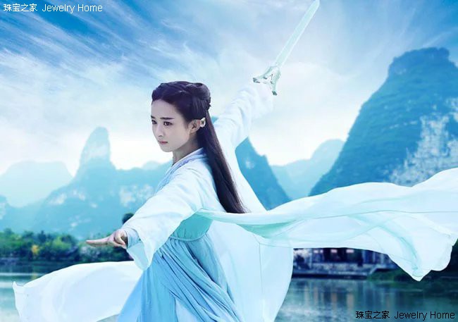 赵丽颖结婚戒指戴哪个手指,赵丽颖秀婚戒图片