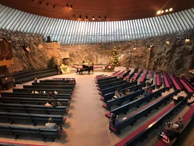 如何在芬兰摆摊赚欧元-自由公路芬兰站之赫尔辛基跨年