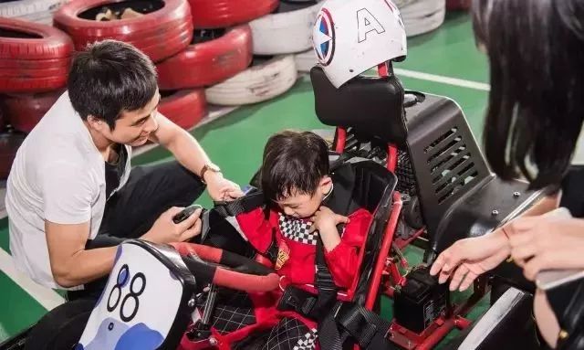 赛车卡丁车武汉,赛车场卡丁车武汉