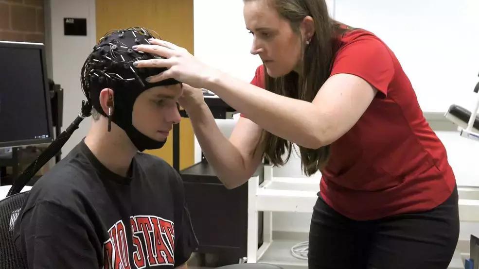 学生福利VS教育灾难?美国俄州开设电竞专业,上课明目张胆打游戏