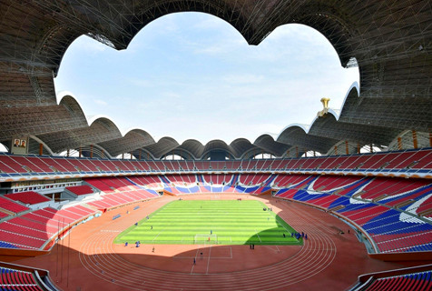 这个体育馆大约一共能容纳多少人,这个体育馆大约能容纳多少人