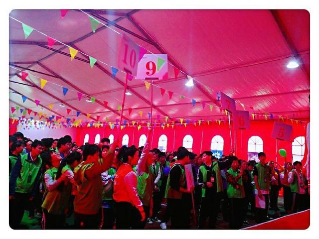 武汉钢城六中携手正源学堂第七班共同举办圆爱中国梦大型公益活动