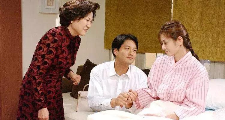 子宫出租实录：能站着挣钱，就别躺着