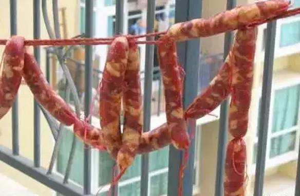 自己制作香肠卫生吃的放心,正宗川味自制烟熏麻辣香肠1500g