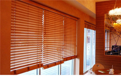 百叶窗怎么拉上去百叶窗帘的选购方法，小诀窍解锁新技能！