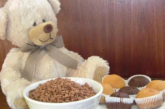 泰迪拒食,泰迪挑食不吃狗粮怎么办呢