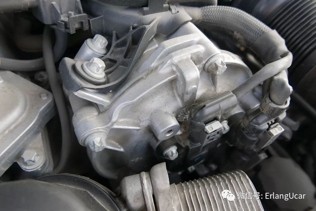 w204奔驰c300coupe,奔驰w204c200旅行版