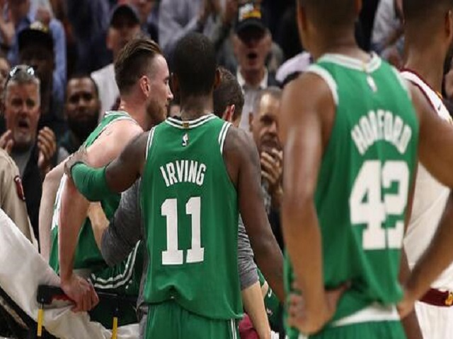 同为“多巨头”，为何NBA球队难求一胜，足球场却打得风生水起？