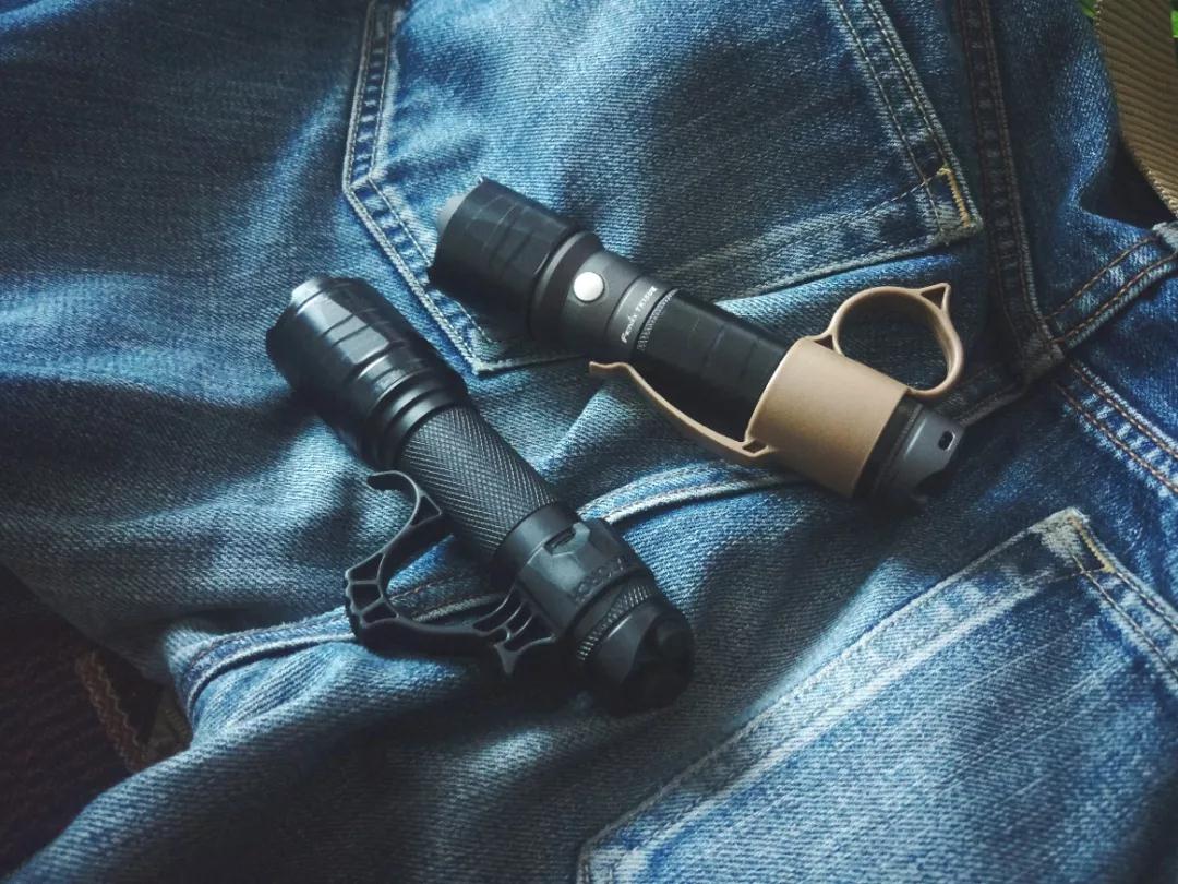 十五跟十六哪个更圆,十五和十六的月亮