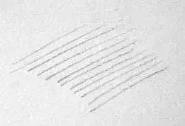 背景静物素描排线不清晰怎么办,素描练习排线时手部应用悬空吗