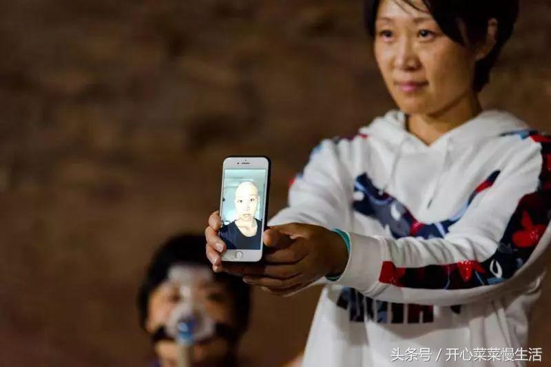 这个寺庙有点怪，只有一个和尚和百名肿瘤病人