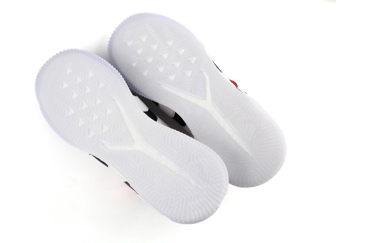 鐚庨拱涔嬮瓊闃胯开杈炬柉閰嶈壊,闃胯开杈炬柉鐚庨拱predator钃濊壊