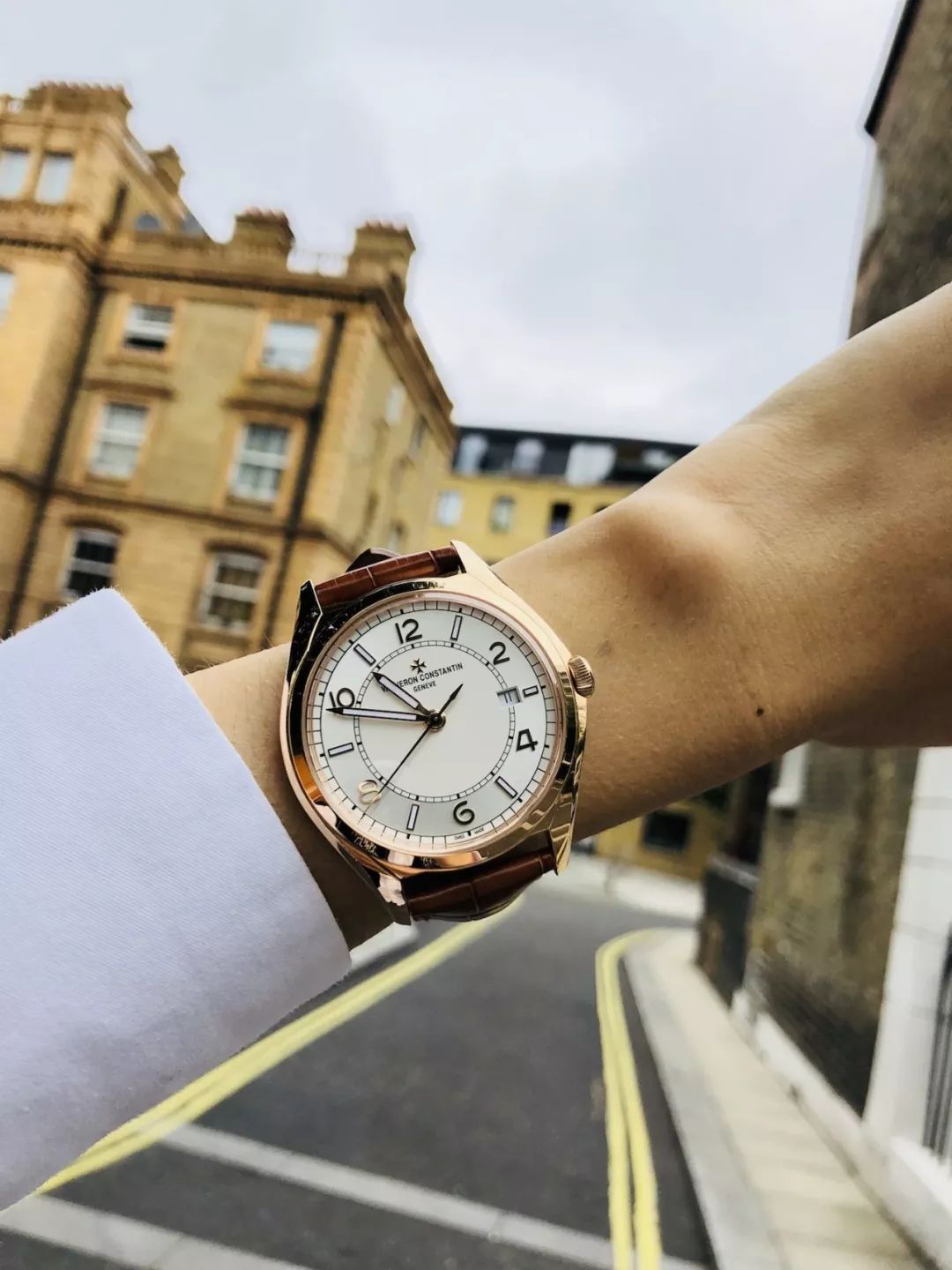 天猫江诗丹顿排队久吗,江诗丹顿和爱彼推荐哪个