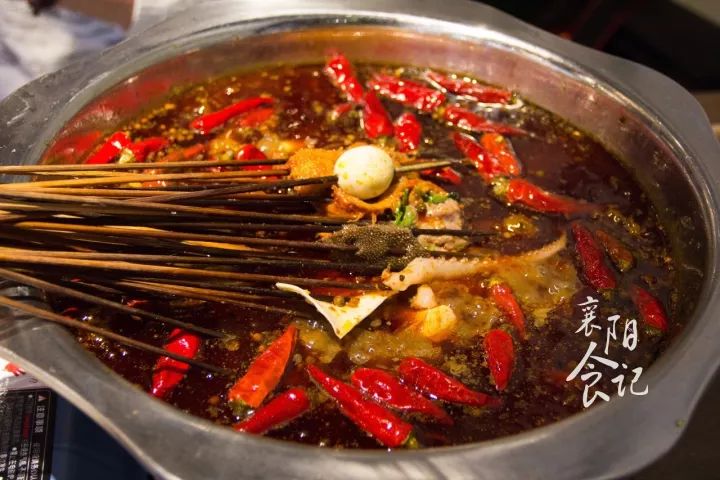 这家凭年糕火锅圈粉无数的店,这家串串每吃一次都念念不忘