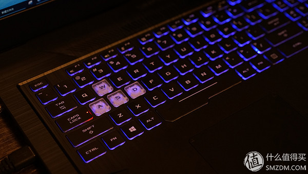 游戏本中的法拉利华硕飞行堡垒6Plus评测