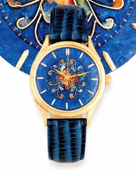 景泰蓝施华洛世奇,施华洛世奇黄金和玛瑙哪个好