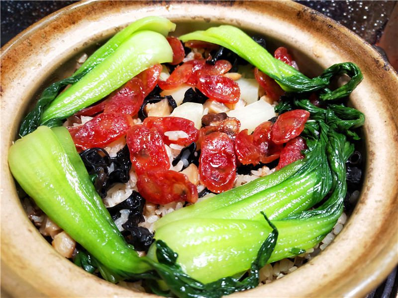 广式煲仔饭如何有锅巴,广式正宗煲仔饭做法