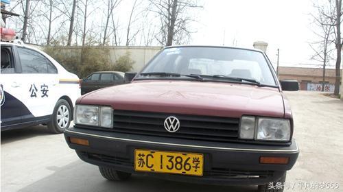 公交车牌为什么是黄绿两种颜色,各种车牌的颜色代表什么