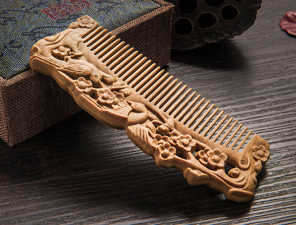 送老师梳子的寓意是什么,送女生梳子寓意是什么意思