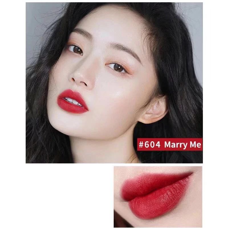 杨幂同款单眼皮红色系妆容,杨幂御用化妆师教你打造减龄妆