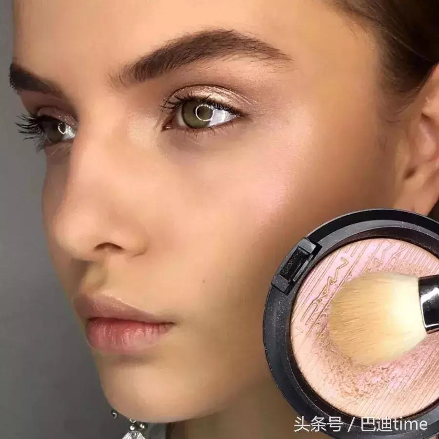 化妆+高光：妆面不满意？是因为少了这步！