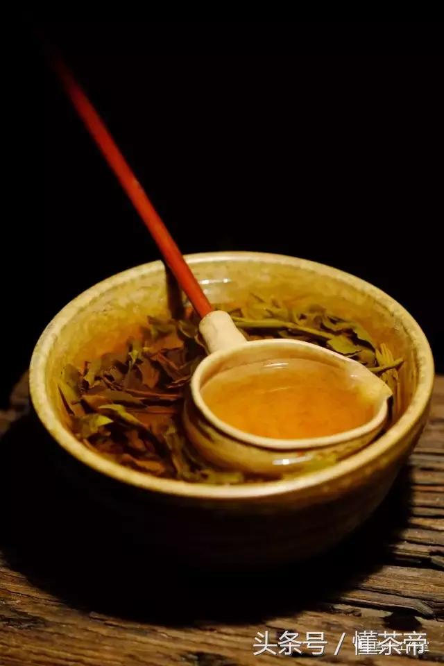 茶仙卢仝的著名茶诗,关于卢仝的茶诗有哪些