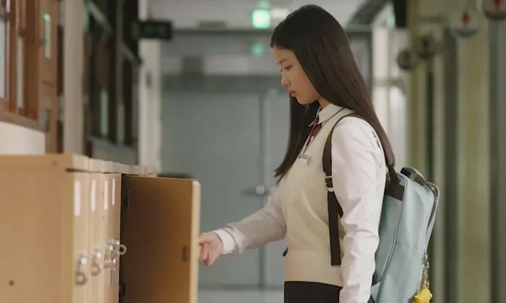 软色情又泛滥：初中生学习资料竟夹带色情内容