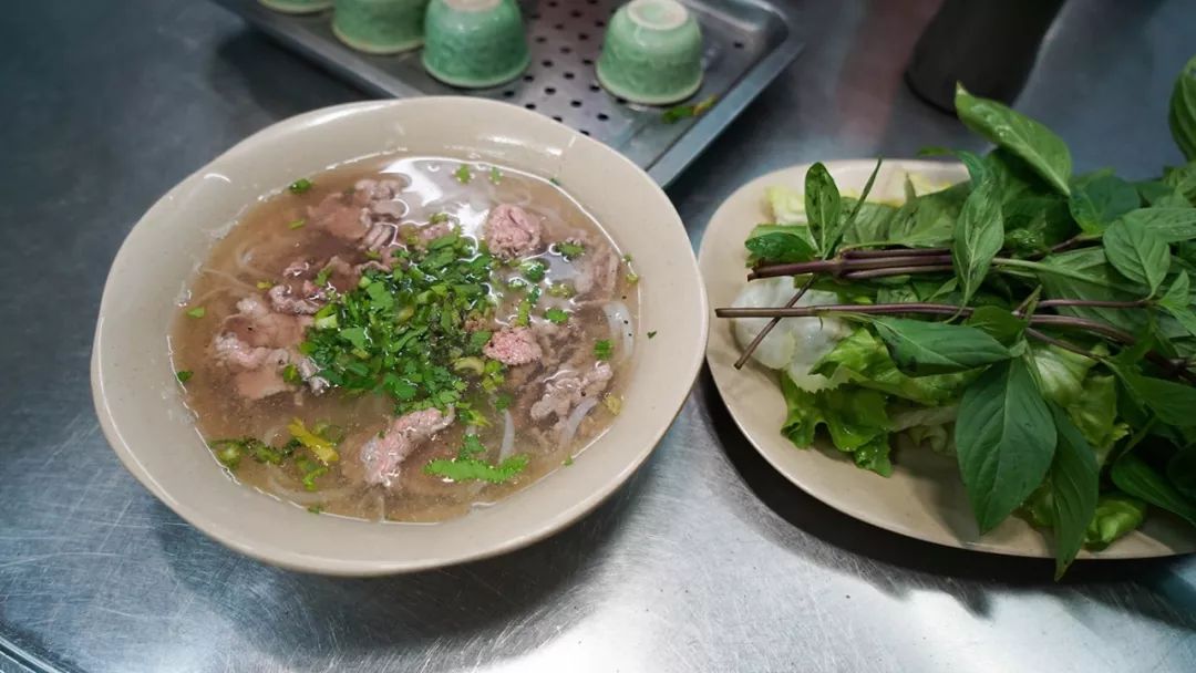 越南穷小女孩,越南富婆装穷去打工