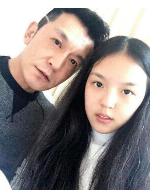 主持人李咏什么癌去世的,主持人李咏患癌去世