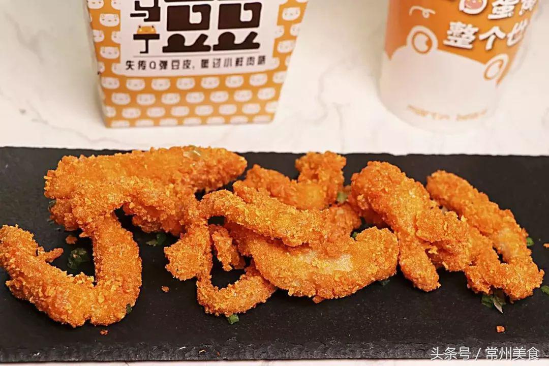 一口蛋黄，整个世界！这家南京网红小吃一路火到常州！