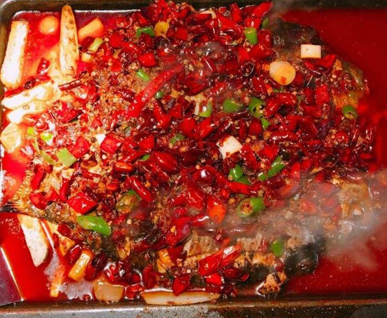 秘制烤鱼真材实料才能做出好味道,适合南方沿海清淡烤鱼飘香配方