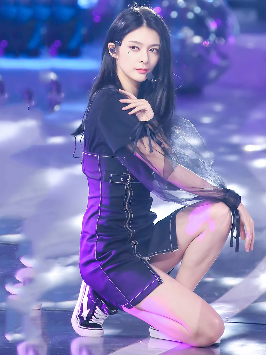 火箭少女合体造型,火箭少女时尚造型