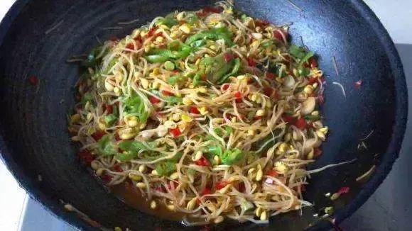 砂锅米线摆摊高汤,做砂锅米线高汤一天要多少