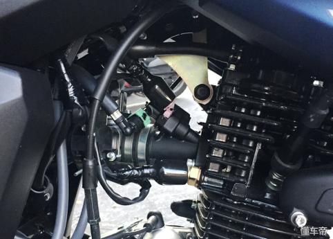 雅马哈fzs150摩托车最新版,雅马哈fz150百公里加速成绩