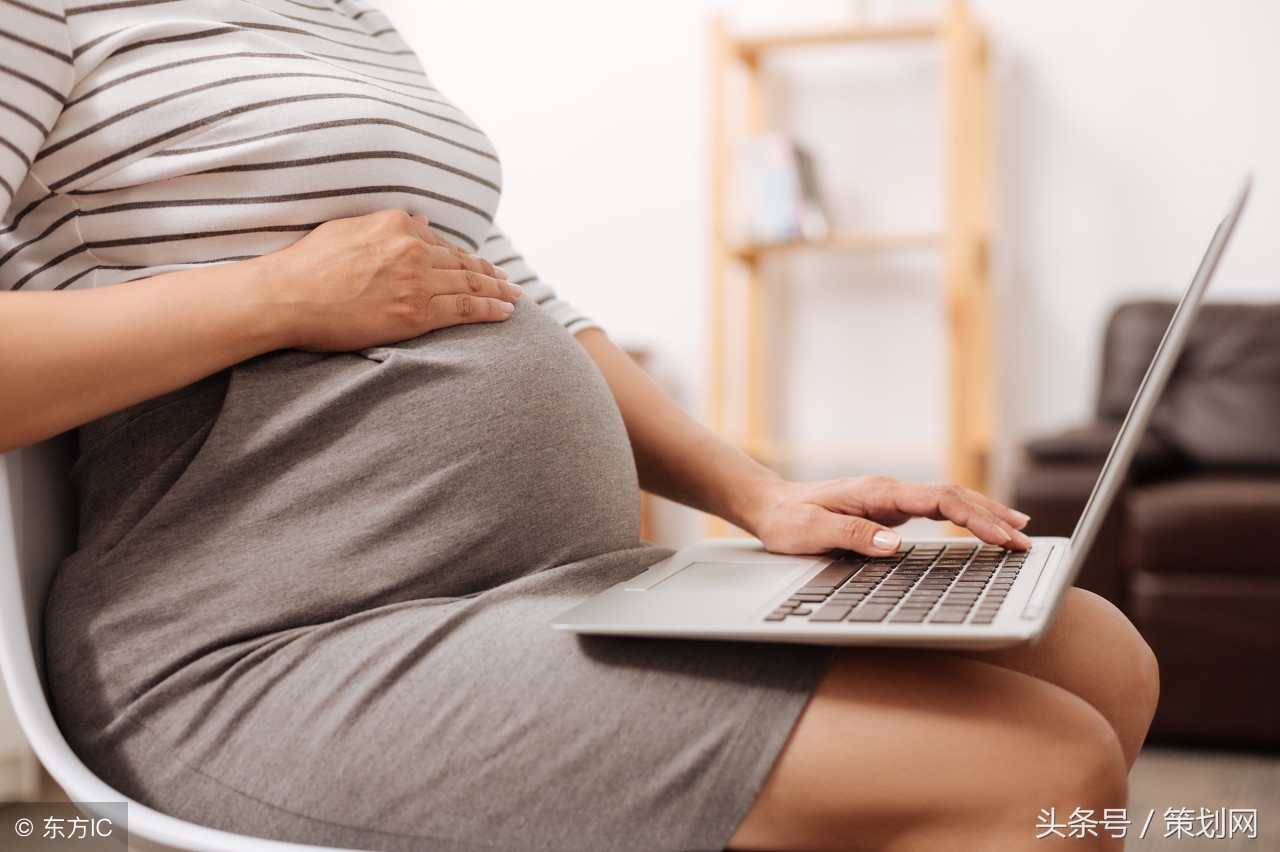 公司年会主持词简短精彩开场词,公司年会主持人串词开场白简单