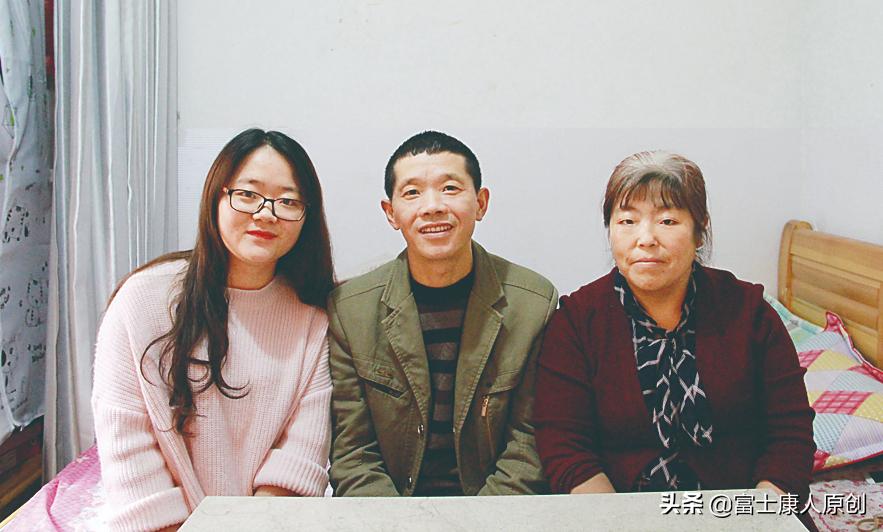 资深女高管富士康工作感受,19岁女孩进富士康流水线