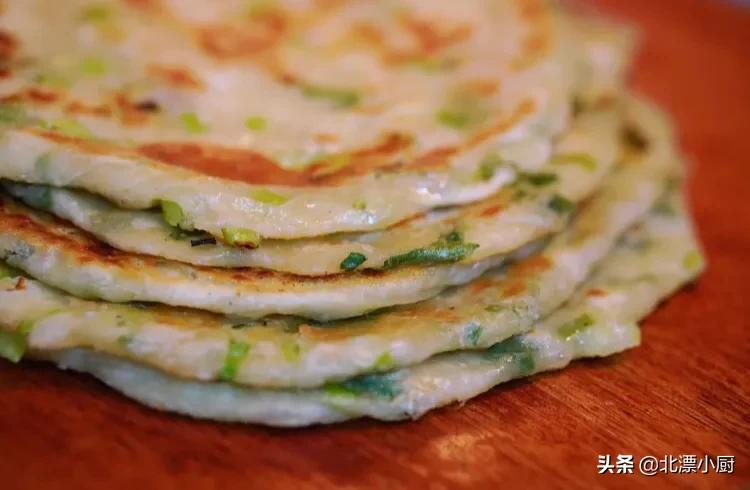 烙饼老是糊焦,烙饼总是中间糊怎么办