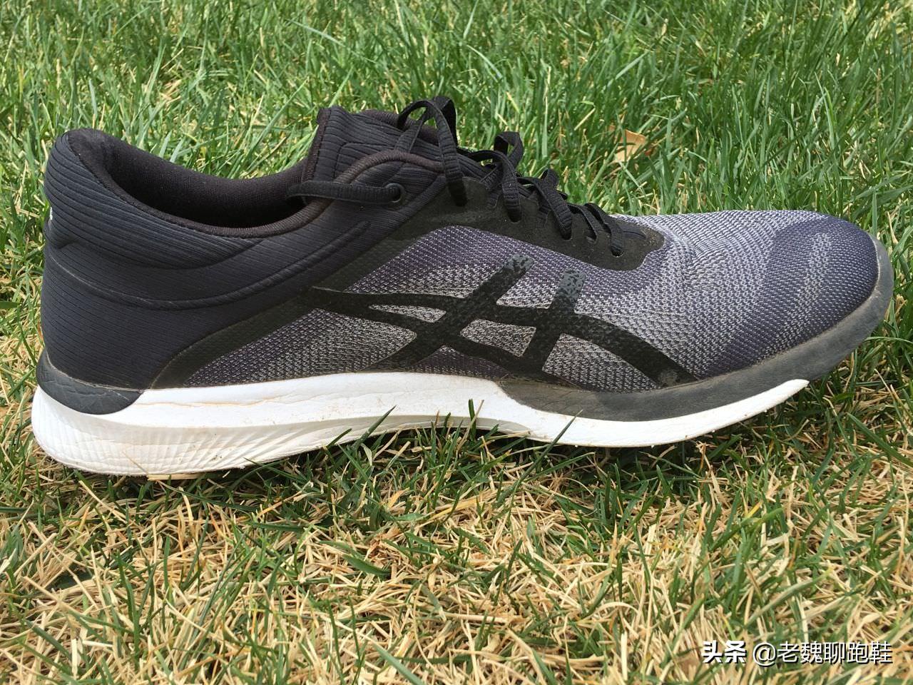 想入手亚瑟士跑鞋？如果你是这四种人，我劝你还是放弃吧